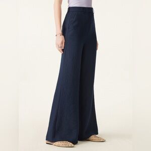 OGL European Linen Mid Rise Flared Pant with Pockets in Color: Denim Navy Small